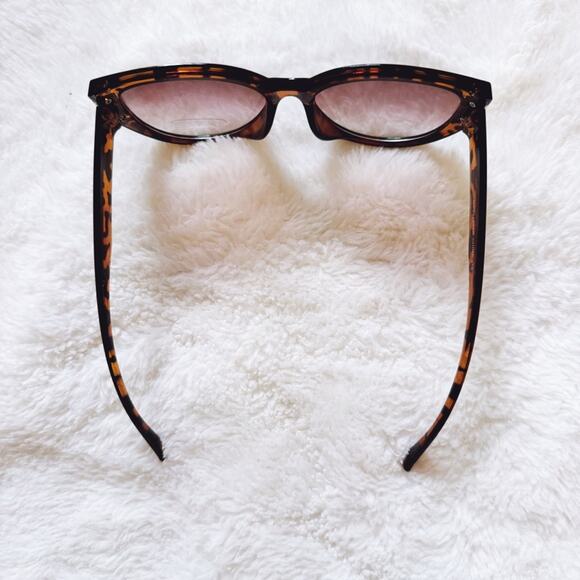 Rosy Tortoise Brown Cat Eye Oversized Sunglasses - Picture 8 of 11